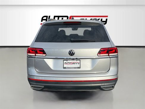Used 2023 Volkswagen Atlas SE image 6