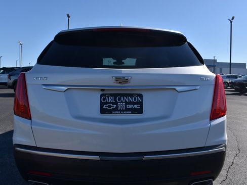 Used 2018 Cadillac XT5 Luxury w/ Driver Awareness Package image 5