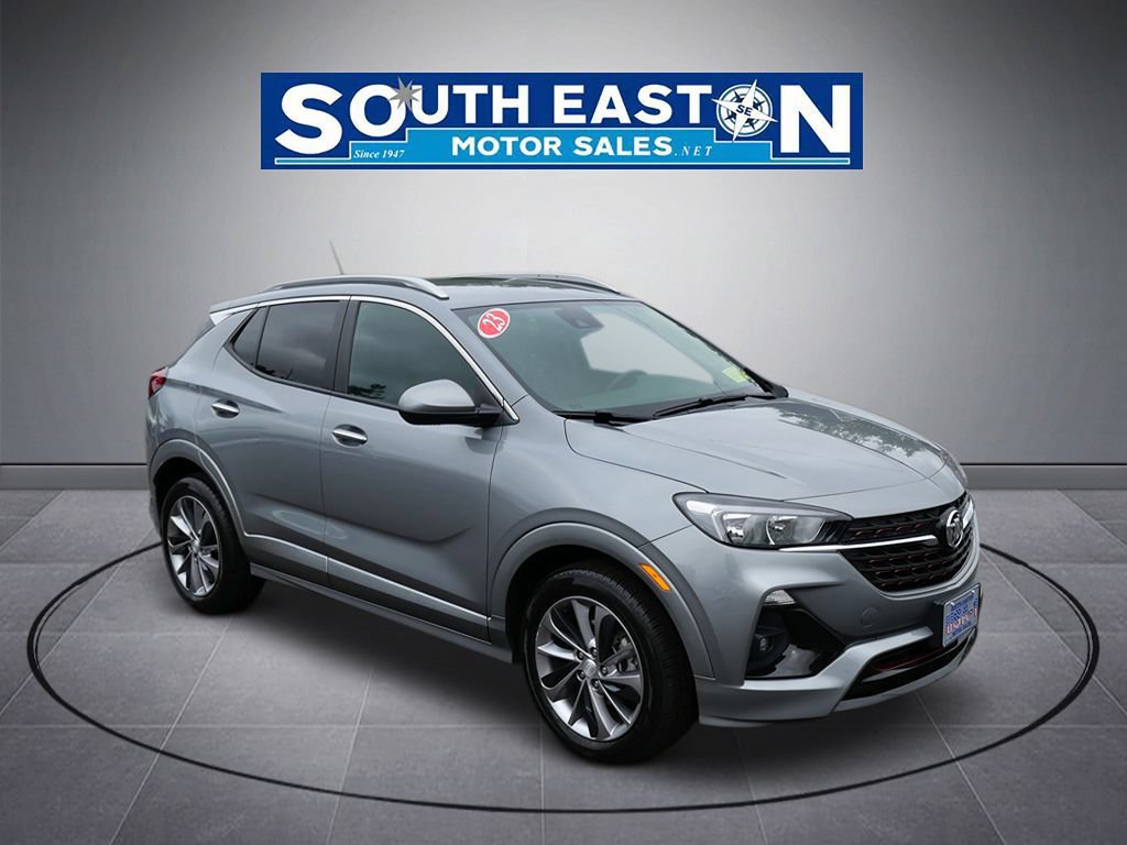 Used 2023 Buick Encore GX Select w/ Sport Touring Package FWD image 2