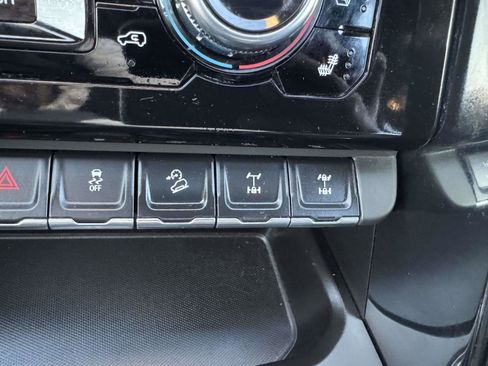 Used 2023 GMC Sierra 1500 AT4X image 40
