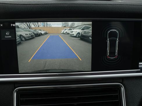 Used 2018 Porsche Panamera 4S image 36