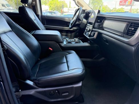 Used 2024 Ford Expedition Max XLT AWD/4WD image 28