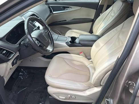 Used 2020 Lincoln Nautilus FWD w/ Equipment Group 101A image 11