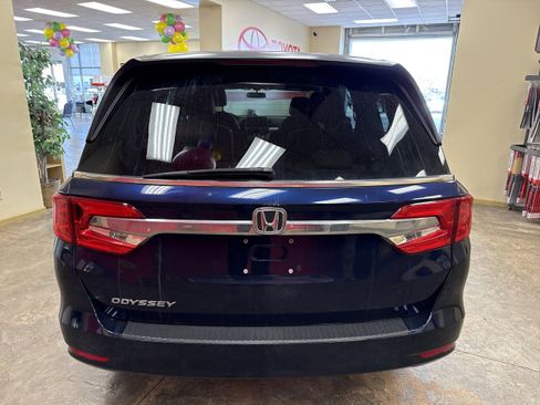 Used 2018 Honda Odyssey LX image 8