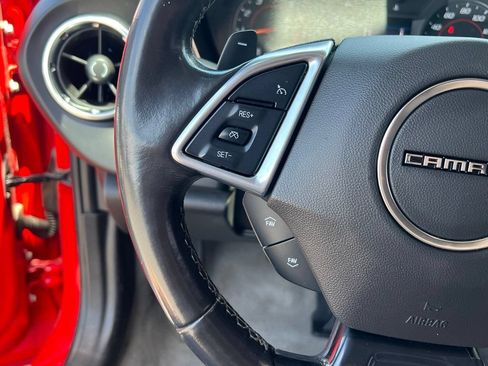 Used 2022 Chevrolet Camaro LT RWD image 25