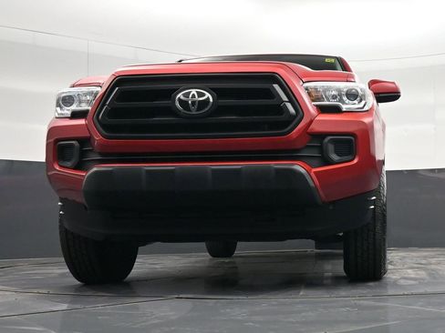 Used 2022 Toyota Tacoma SR w/ SR Convenience Package RWD image 34
