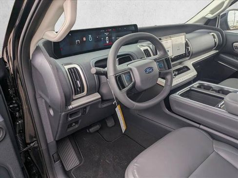 New 2026 Ford Expedition Max Active RWD image 2