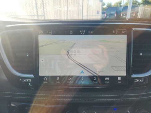 New 2026 Chrysler Pacifica Limited w/ S Appearance Package image 6