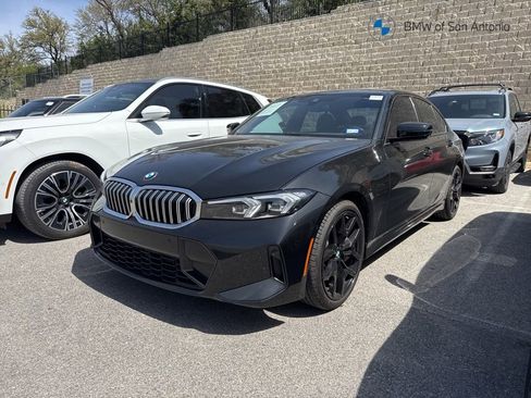 Certified 2025 BMW 330i 330i w/ M Sport Package image 1