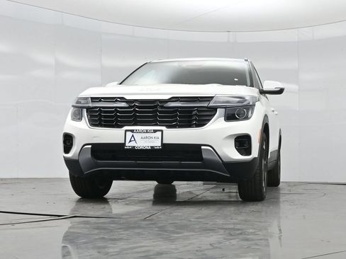 New 2026 Kia Seltos S FWD image 53