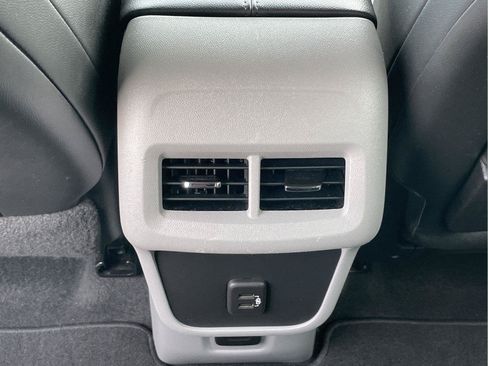 Used 2019 GMC Terrain SLT w/ Preferred Package AWD/4WD image 16