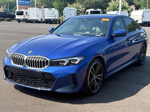 Used 2024 BMW 330i Sedan w/ M Sport Package RWD image 1