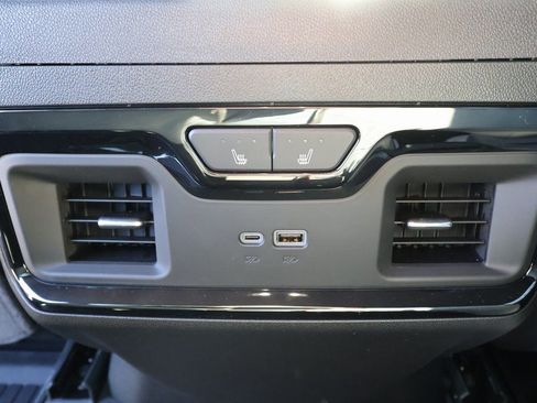 New 2026 GMC Sierra 1500 AT4 w/ AT4 Premium Package image 32