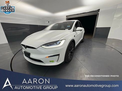 Used 2023 Tesla Model X image 1