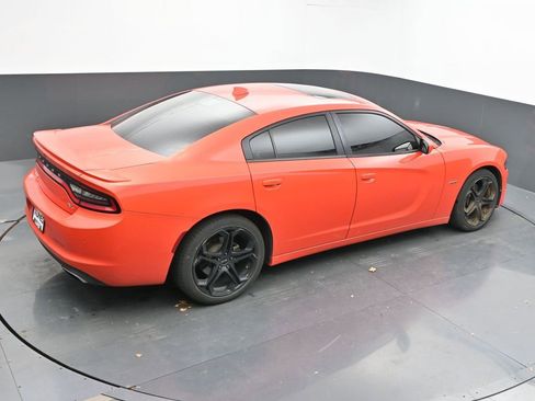 Used 2017 Dodge Charger R/T w/ Plus Group image 36