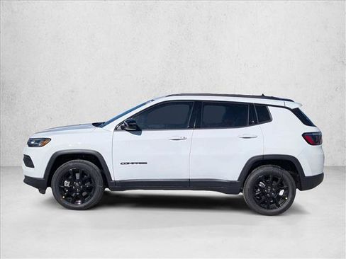 New 2026 Jeep Compass Latitude image 5