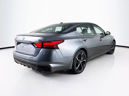 Used 2023 Nissan Altima 2.5 SR FWD image 30