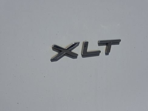 Used 2021 Ford Transit 350 XLT image 8