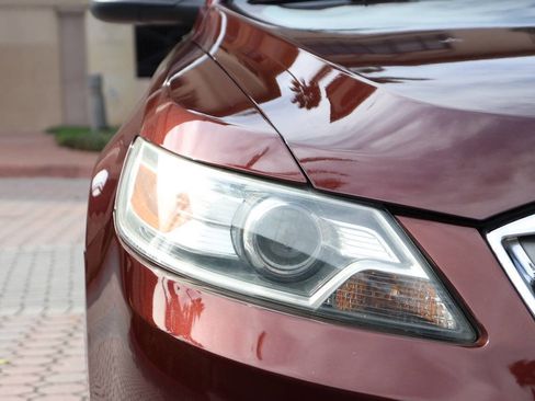 Used 2012 Ford Taurus Limited image 23