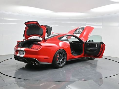 Used 2020 Ford Mustang Shelby GT500 w/ Technology Package RWD image 39