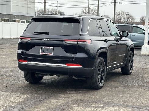 Used 2024 Jeep Grand Cherokee Limited image 4