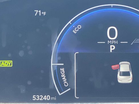 Used 2025 Toyota Camry LE image 34