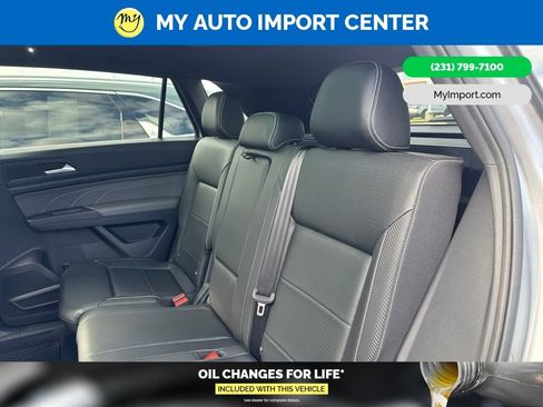 Used 2023 Volkswagen Atlas Cross Sport SEL R-Line AWD/4WD image 22