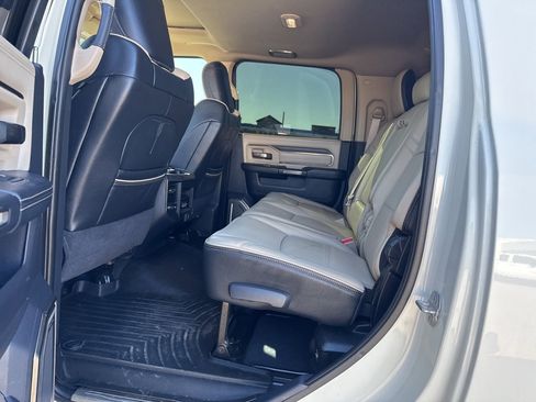 Used 2019 RAM 3500 Limited image 11
