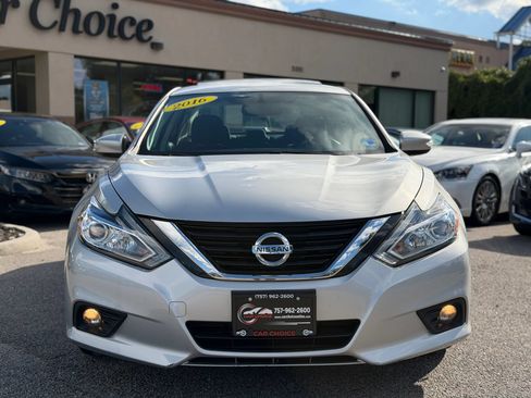 Used 2016 Nissan Altima 2.5 SV w/ Convenience Package FWD image 3