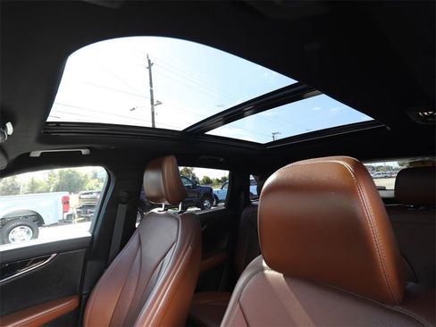 Used 2022 Lincoln Nautilus Reserve image 4