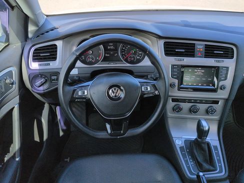 Used 2015 Volkswagen Golf TDI S FWD image 16