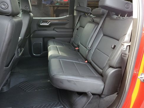 Used 2022 Chevrolet Silverado 1500 LT Trail Boss w/ LT Trail Boss Premium Package image 42