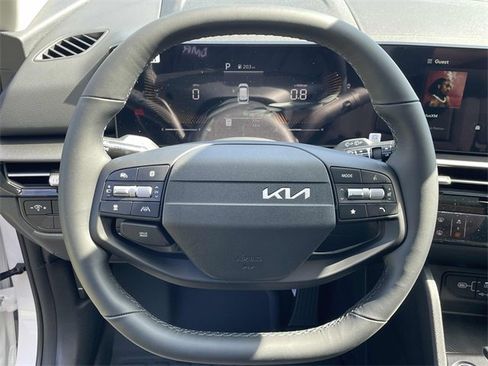 New 2026 Kia Sportage LX image 8