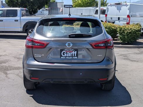 Used 2022 Nissan Rogue Sport S AWD/4WD image 5