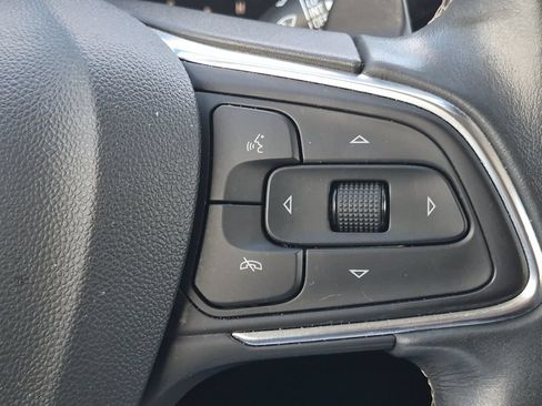 Used 2022 Buick Envision Preferred w/ Safety Package FWD image 25
