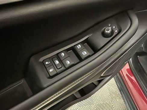 Used 2023 Jeep Grand Cherokee 4WD 4xe image 11