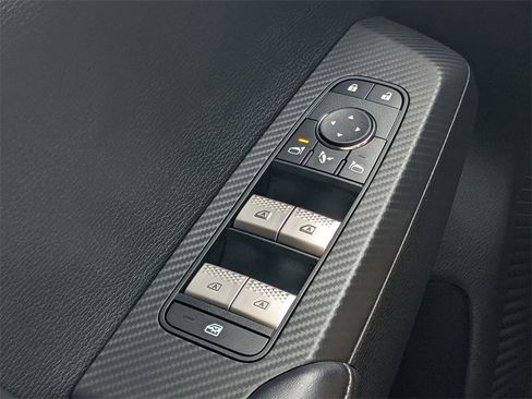 New 2025 Mitsubishi Outlander SEL image 26