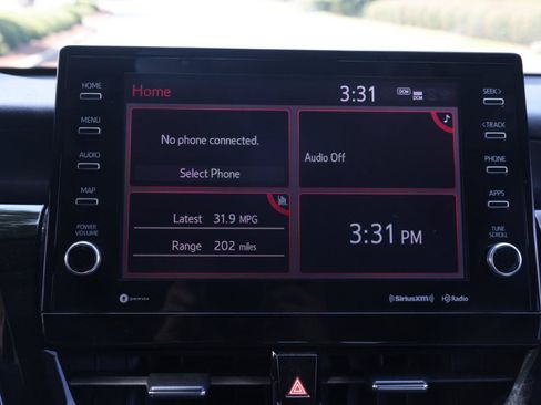 Used 2024 Toyota Camry XLE FWD image 32