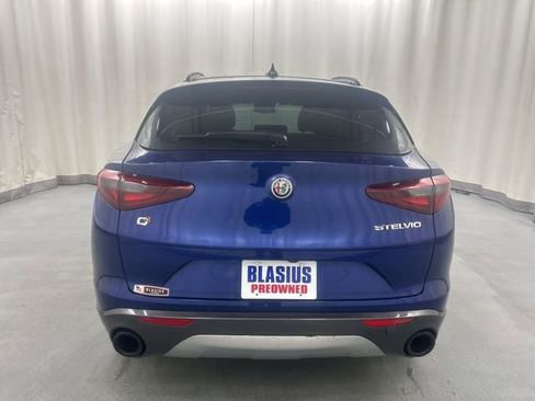 Used 2023 Alfa Romeo Stelvio Ti w/ Active Assist Plus Package image 5