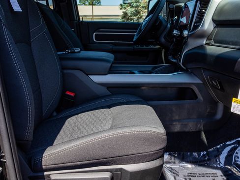 New 2026 RAM 3500 Big Horn AWD/4WD image 37