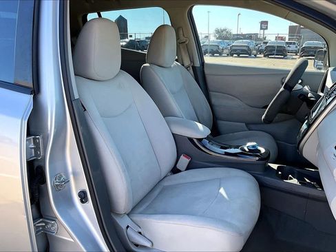 Used 2011 Nissan Leaf w/ Protection Pkg image 13