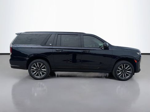 Used 2023 Cadillac Escalade ESV Sport w/ Touring Package AWD/4WD image 6