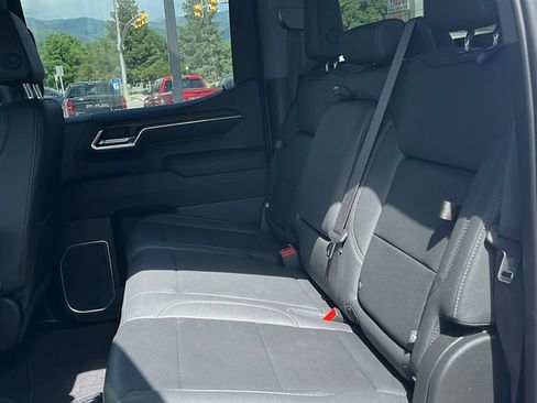 Used 2023 GMC Sierra 1500 SLT w/ SLT Convenience Package AWD/4WD image 19