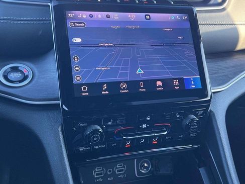 New 2025 Jeep Grand Cherokee L Limited w/ Black Appearance Package image 7