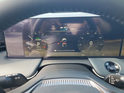 New 2026 Nissan Leaf Platinum+ image 13