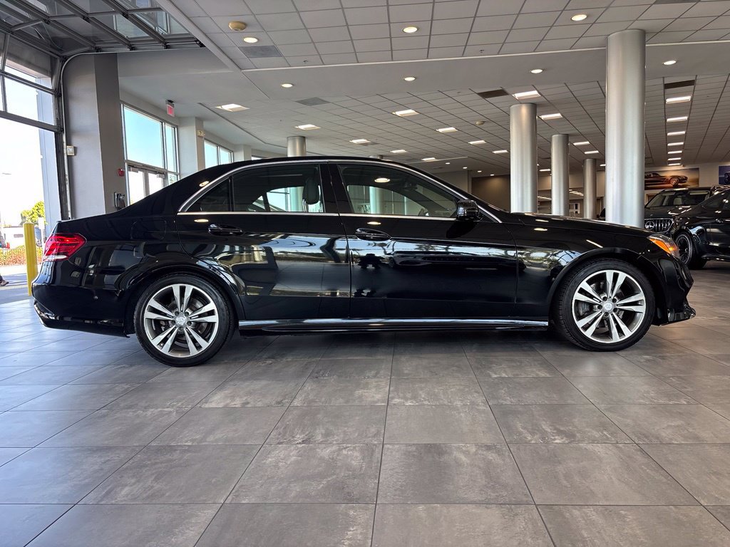 Used 2016 Mercedes-Benz E 350 Sedan image 2