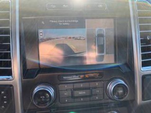 Used 2015 Ford F150 Platinum w/ Equipment Group 701A Luxury image 34