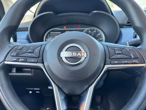 Used 2025 Nissan Versa SV FWD image 25