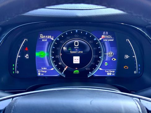 Used 2014 Cadillac ELR w/ Luxury Package image 32