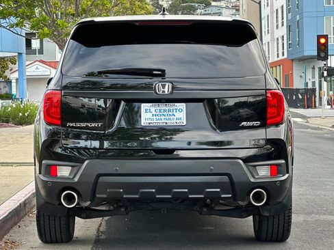 Used 2022 Honda Passport EX-L image 4